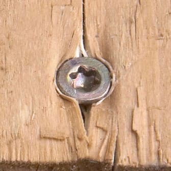 Poraa ruuveille valmiit reiät Poraa ruuveille valmiit reiät